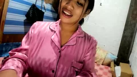 trixiebayeserra online show from October 2025 04:20:02 PM
