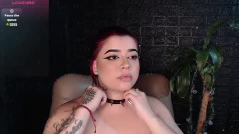 trixxiee_ online show from December 2024 02:31:02 AM