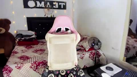 trixxy online show from March 2026 06:36:01 PM