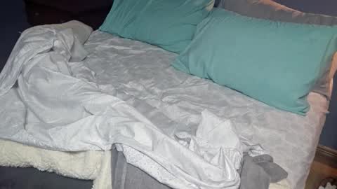 trojanswingers online show from March 2026 03:43:01 AM