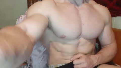 Snapshot of troncq chatting on February 2025 01:42:02 PM Troncq online show from February 2025 01:42:02 PM