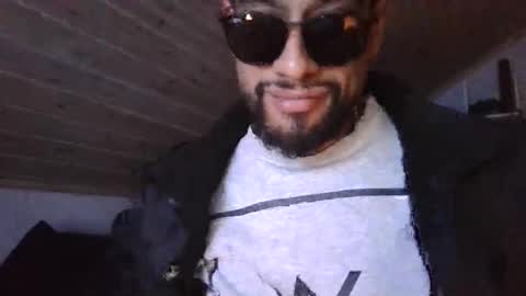 Open minded - Hetro - Male online show from November 2025 02:45:01 AM