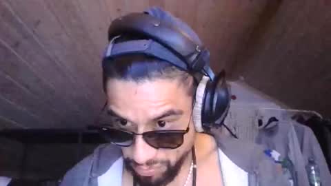 Open minded - Hetro - Male online show from November 2025 02:51:01 PM