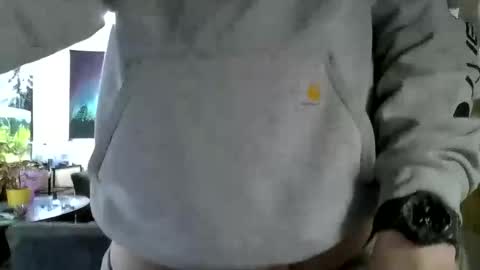 tross9090 online show from February 2025 11:09:02 PM