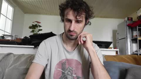 trucdeoufouf online show from February 2025 10:02:02 AM