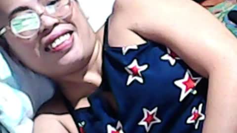 Snapshot of truefilipinabeauty chatting on November 2025 10:15:02 AM emily online show from November 2025 10:15:02 AM