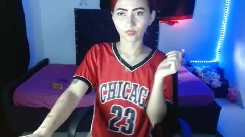 Snapshot of trululuygomitas chatting on November 2025 06:19:02 PM trululuygomitas online show from November 2025 06:19:02 PM