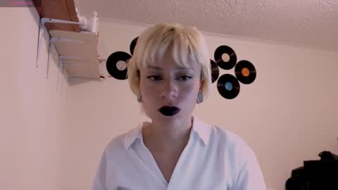 Cait online show from November 2025 04:00:01 AM