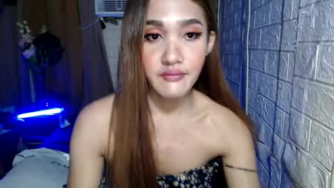 Carla online show from December 2024 06:43:01 AM