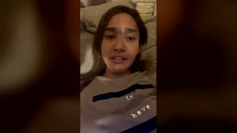 Carla online show from December 2025 07:33:02 PM