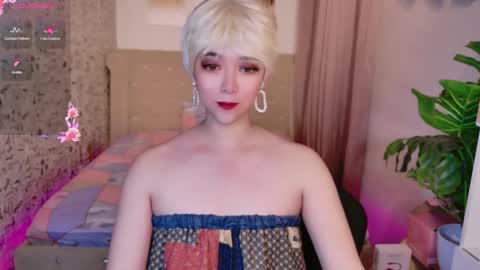 ts_yoshi_ online show from February 2026 01:02:02 AM