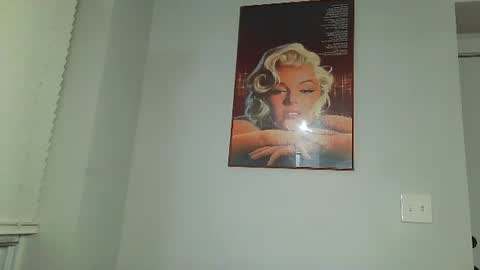 Amber White online show from January 2025 07:28:01 AM