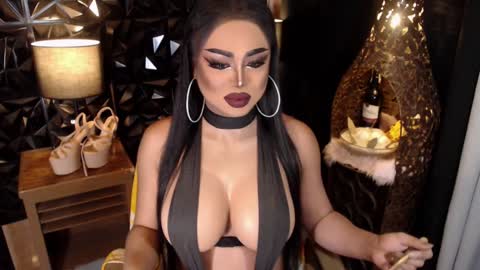 Snapshot of tsdarkdevon chatting on January 2025 04:49:02 AM tsdarkdevon online show from January 2025 04:49:02 AM