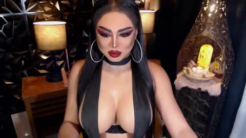 Snapshot of tsdarkdevon chatting on February 2025 12:43:01 PM tsdarkdevon online show from February 2025 12:43:01 PM