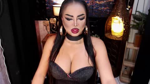 Snapshot of tsdarkdevon chatting on December 2025 04:17:01 AM tsdarkdevon online show from December 2025 04:17:01 AM