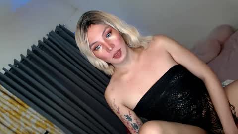 Julian online show from May 2026 08:16:01 PM