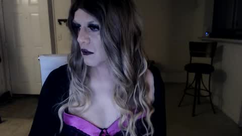 Snapshot of tsmadisonraine chatting on February 2025 01:03:02 AM cdmadison online show from February 2025 01:03:02 AM