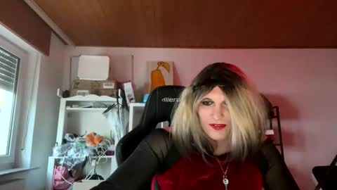 tsmistressmeduza online show from April 2026 05:48:02 PM