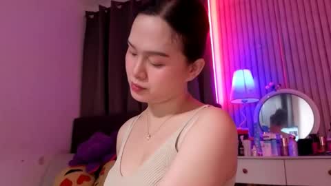 Bella Ratbu online show from November 2025 12:31:02 PM