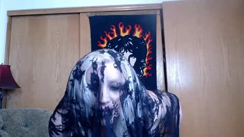 Sabrina Ravndahl online show from April 2026 01:26:01 PM