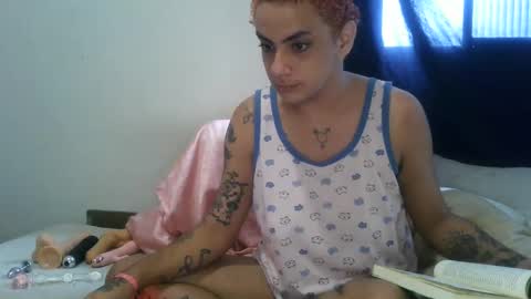 Snapshot of ttransviado chatting on September 2025 09:36:02 AM Nique online show from September 2025 09:36:02 AM