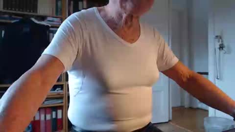 FINN but call me NANNA online show from February 2025 09:15:01 AM