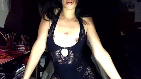 Snapshot of tucataleya chatting on January 2025 02:11:01 AM MissCataleya online show from January 2025 02:11:01 AM