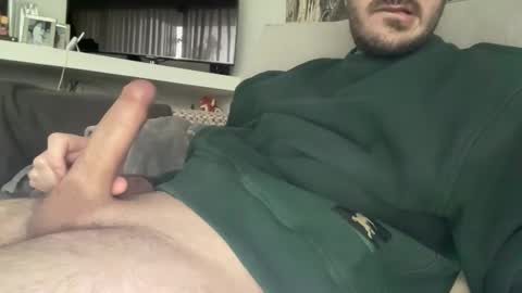 Snapshot of tugaontour chatting on January 2026 01:37:02 PM tugaontour online show from January 2026 01:37:02 PM