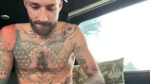 Snapshot of tuhands chatting on September 2025 01:23:01 PM Tuhands online show from September 2025 01:23:01 PM