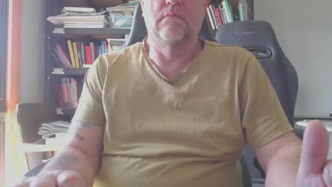 Snapshot of turbocad chatting on October 2025 11:43:01 PM turbocad online show from October 2025 11:43:01 PM