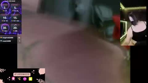 Snapshot of tuxedomasc95 chatting on December 2024 02:45:02 AM Alfie online show from December 2024 02:45:02 AM