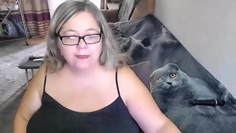 Lana online show from October 2025 02:34:01 AM