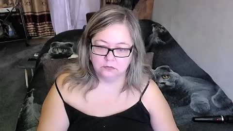 Lana online show from October 2025 12:46:02 AM