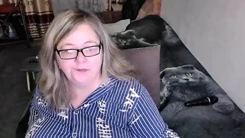 Lana online show from November 2025 12:33:01 AM