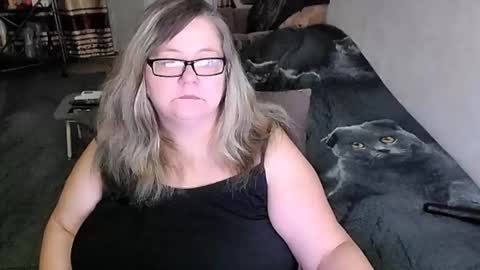 Lana online show from March 2026 12:15:01 AM