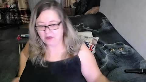 Lana online show from April 2026 12:09:02 AM