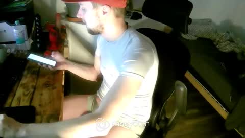 Snapshot of tw1ky9o chatting on December 2024 08:40:02 AM Tobi online show from December 2024 08:40:02 AM