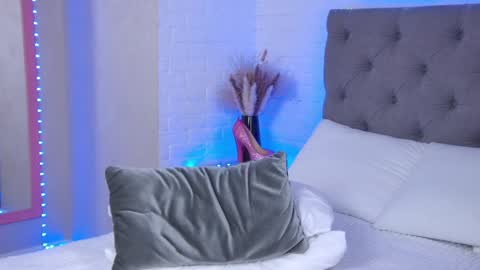 Hallie online show from January 2025 05:10:01 AM