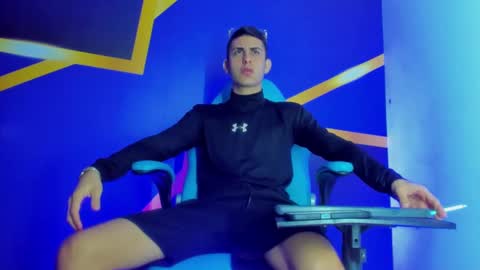 twink_scott19 online show from November 2025 12:16:02 PM