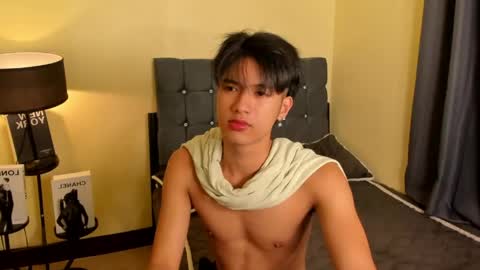 Snapshot of twinks8inches chatting on May 2026 12:03:02 PM always horny clark online show from May 2026 12:03:02 PM