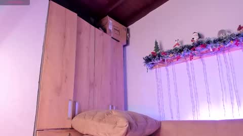 Snapshot of twinksboys_23 chatting on January 2026 08:43:01 PM twinksboys_23 online show from January 2026 08:43:01 PM