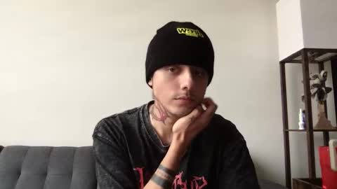 Derrick online show from September 2025 05:34:02 PM