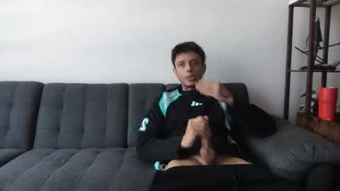 Derrick online show from February 2026 04:52:02 PM