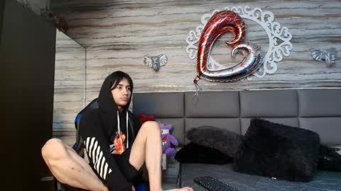 twinslovers_ online show from February 2026 03:07:01 AM