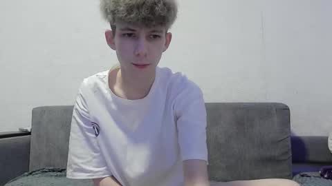 TwiShadow online show from February 2026 04:19:02 PM