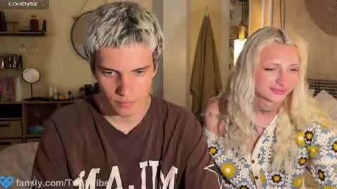 Molly and Nick online show from April 2026 08:21:01 PM