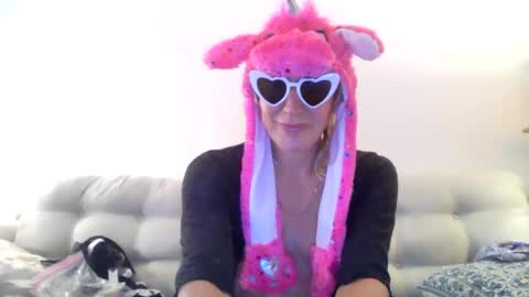 Snapshot of twoboobsonepenis chatting on May 2026 02:41:02 AM twoboobsonepenis online show from May 2026 02:41:02 AM