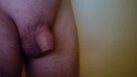 Snapshot of twocmonly chatting on February 2026 11:01:01 PM twocmonly online show from February 2026 11:01:01 PM