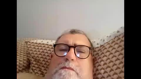 Snapshot of twohats2810 chatting on March 2026 10:38:01 PM twohats2810 online show from March 2026 10:38:01 PM