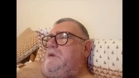 Snapshot of twohats2810 chatting on March 2026 07:50:01 PM twohats2810 online show from March 2026 07:50:01 PM